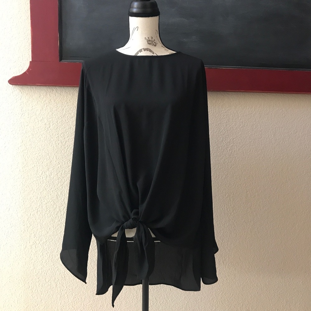 Bold Elements XL, Cold Shoulder Tie Front Blouse.